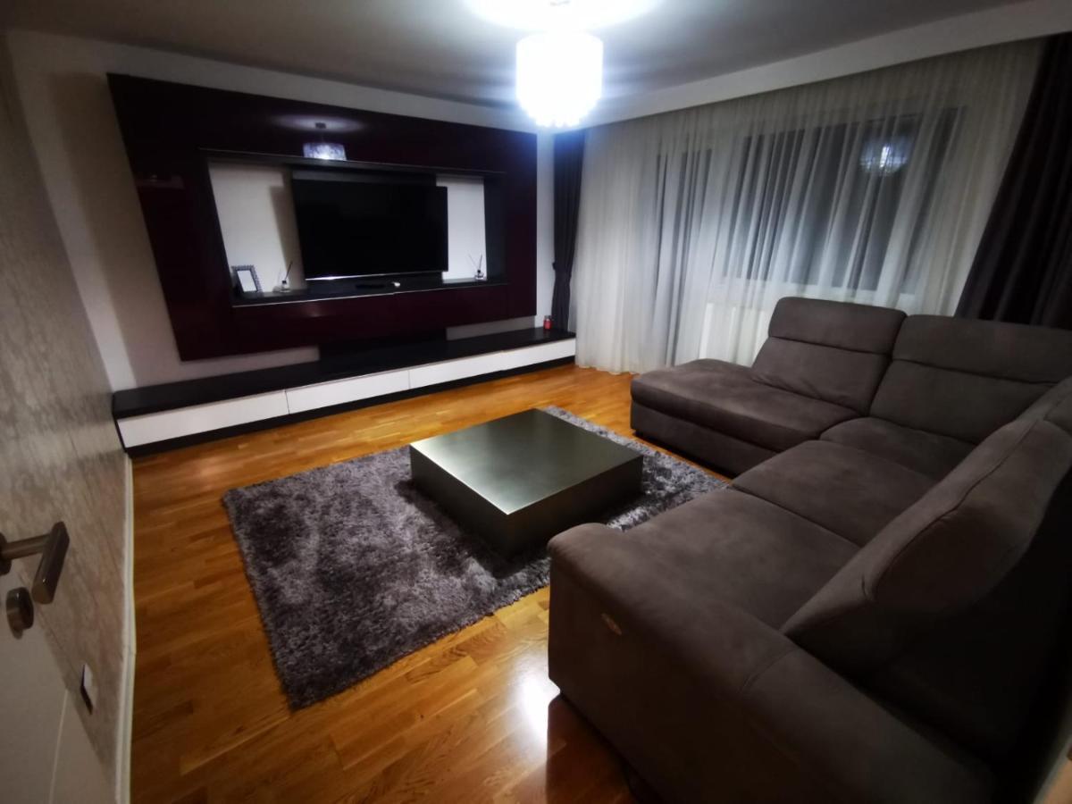 Luxury Apartment. 10 Minutes Taxi Ride To Center Тимишоара Экстерьер фото